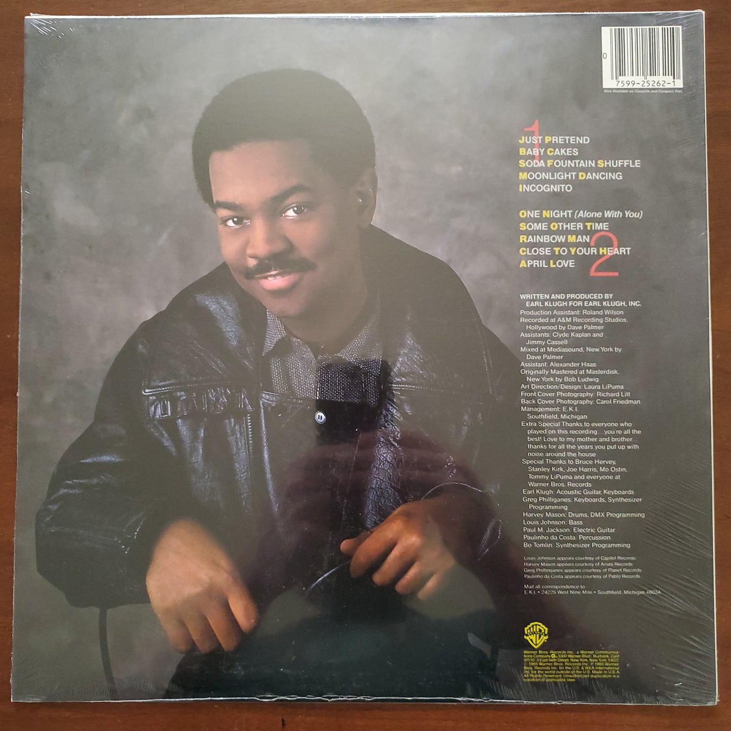 Earl Klugh - Soda Fountain Shuffle